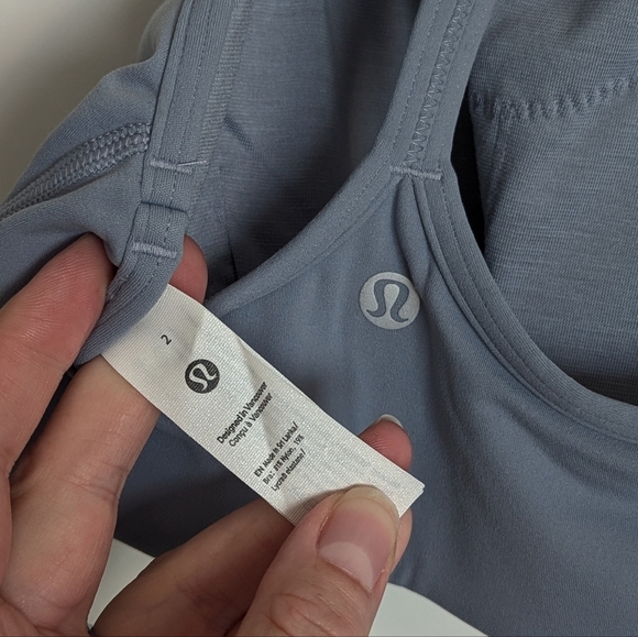 Lululemon NWT Flow Y Wrap Front High Neck Bra - Chambray sz 2 - Picture 2 of 4